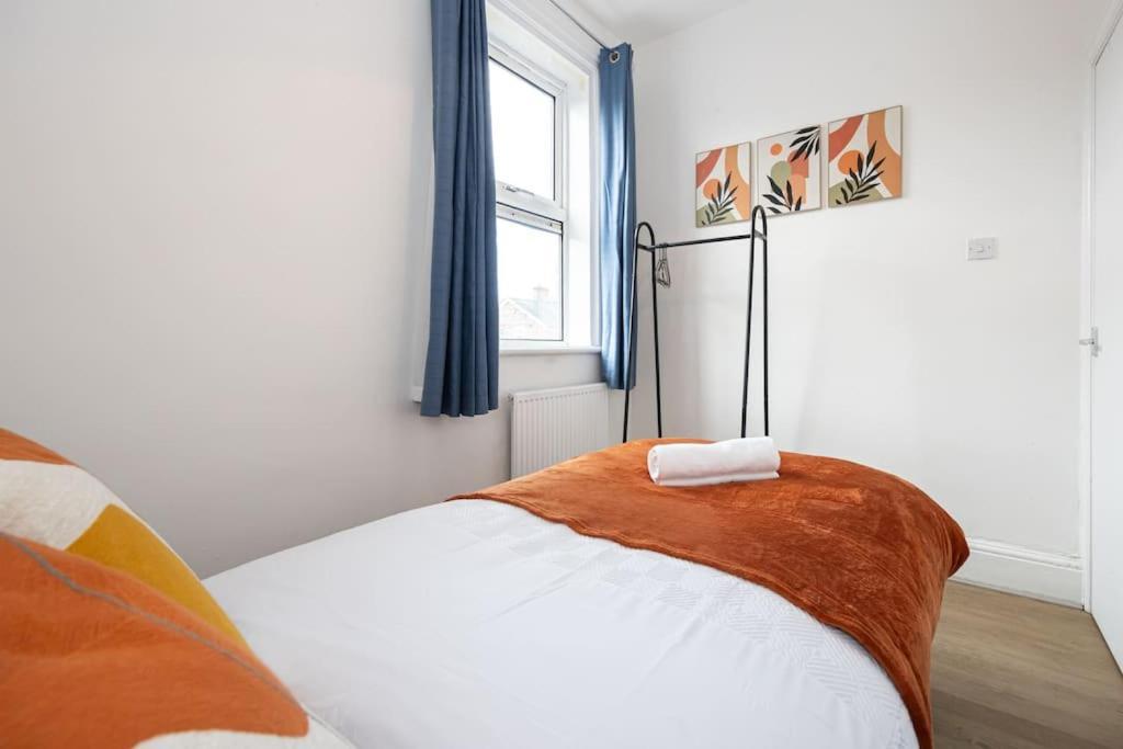 מנצ'סטר Bright & Modern 3 Bedroom Old Trafford Home מראה חיצוני תמונה