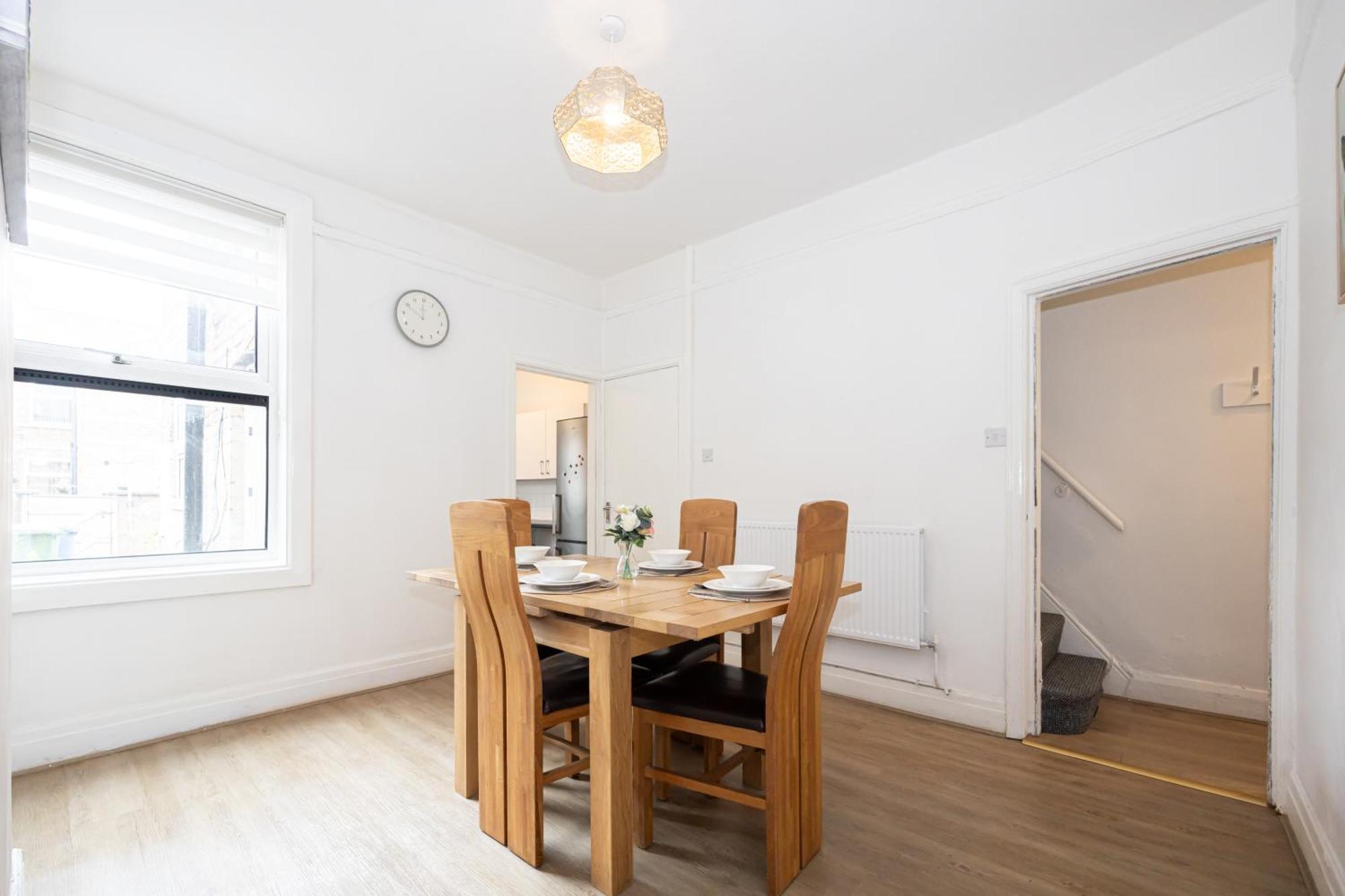 מנצ'סטר Bright & Modern 3 Bedroom Old Trafford Home מראה חיצוני תמונה